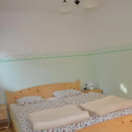 Stiftar Çiftlik konaklama Solčava
