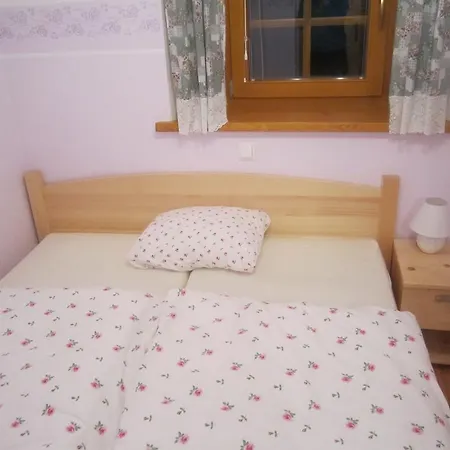 Bivanje na kmetiji Stiftar *